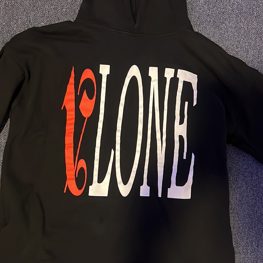 Vlone - Picture 2 of 6